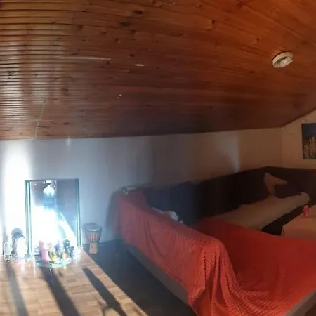 Wooden Attic Flat With Terace * 이스탄불