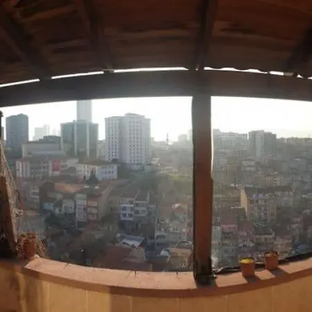 아파트 Wooden Attic Flat With Terace *